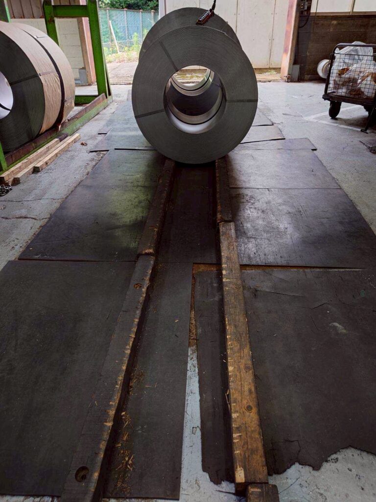 コイルラック251013_01